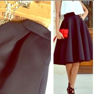 Puffy high waisted skirt
